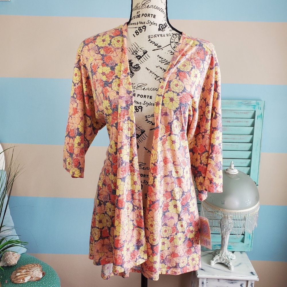 NWT LuLaRoe Floral Lindsay Cardigan - Picture 1 of 7